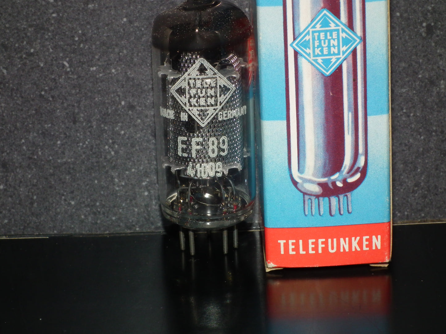 EF89 Telefunken 6DA6 Radio Receiver Tube NOS NIB