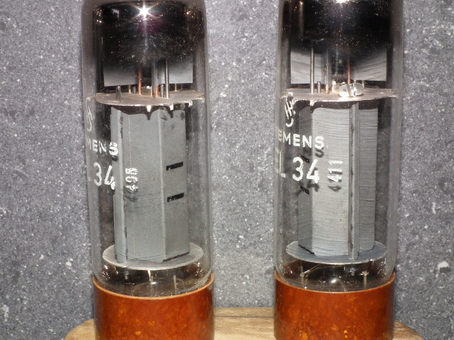 EL34 6CA7 Philips Xf4 Platinum Matched Pair DD Getter Brown Base