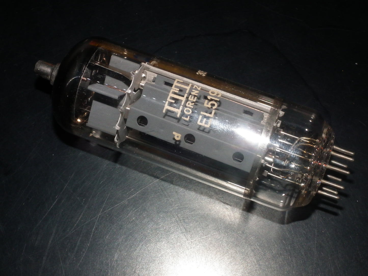 One tube (1 pcs) EL519 ITT Lorenz NOS