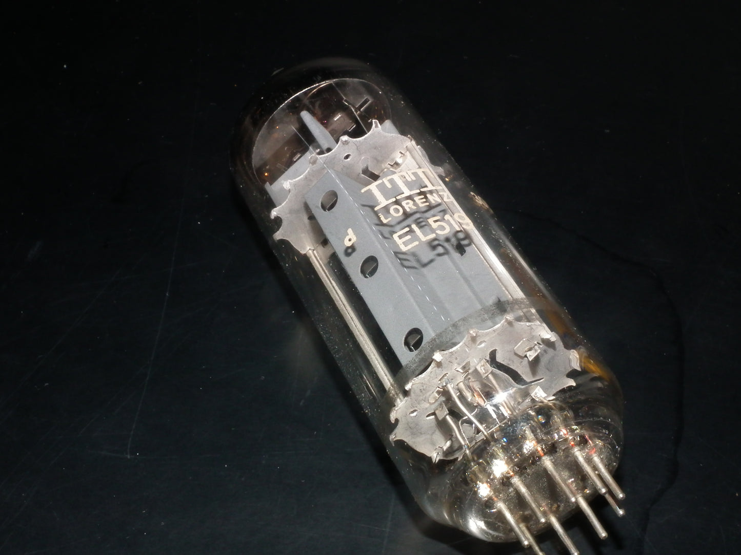 One tube (1 pcs) EL519 ITT Lorenz NOS