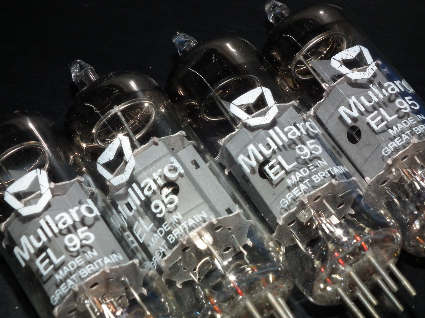 EL95 Mullard 6DL5 New Old Stock One tube (1 pcs)