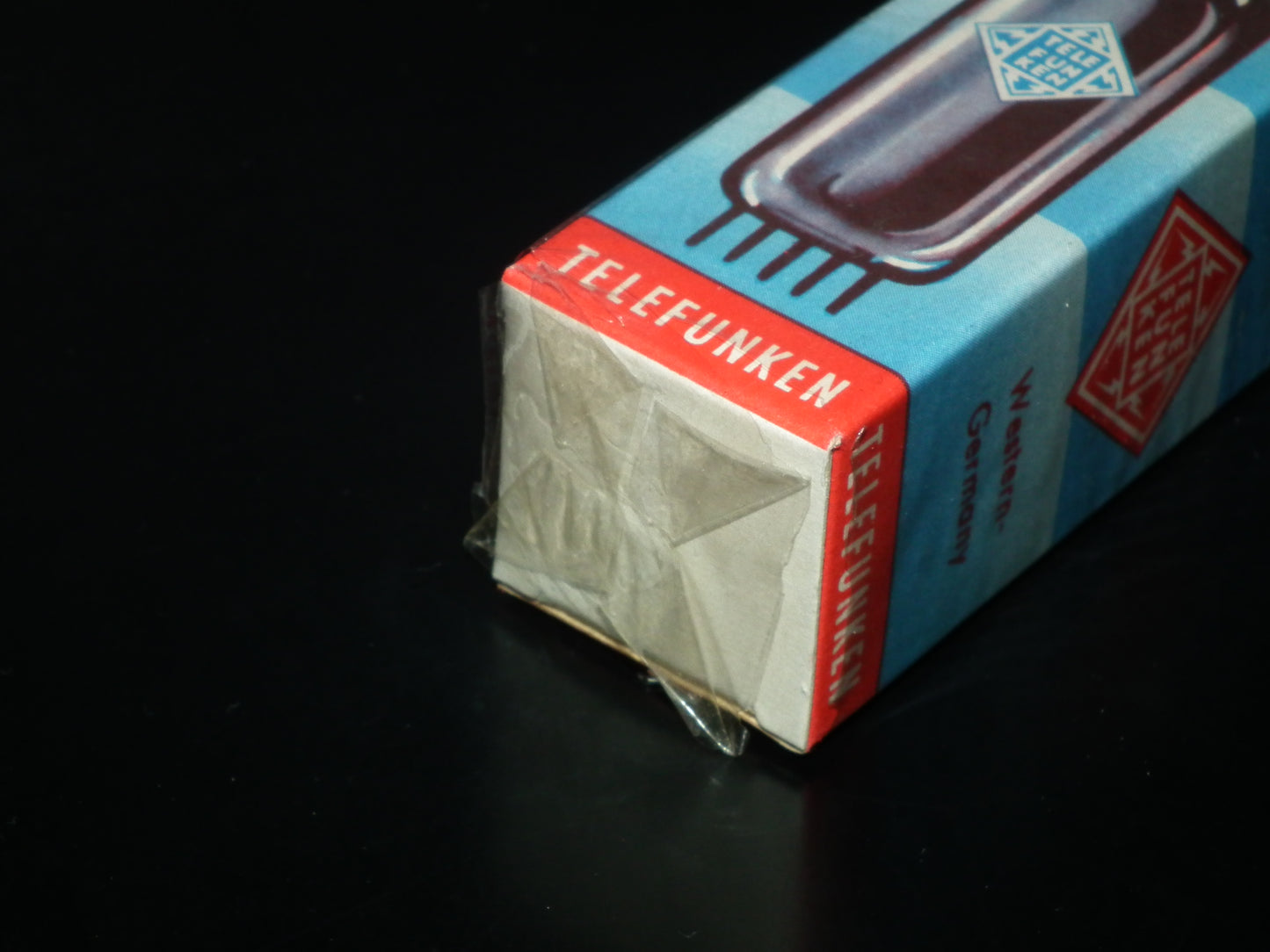 EL95 TELEFUNKEN 6DL5 New Old Stock SEALED Celophane