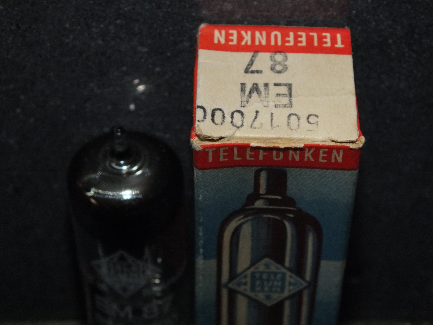EM87 Telefunken NOS NIB Magic Eye Tuning Eye Old European Tube Radio Receiver