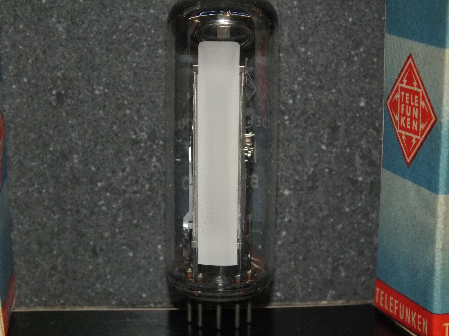 EM87 Telefunken NOS NIB Magic Eye Tuning Eye Old European Tube Radio Receiver