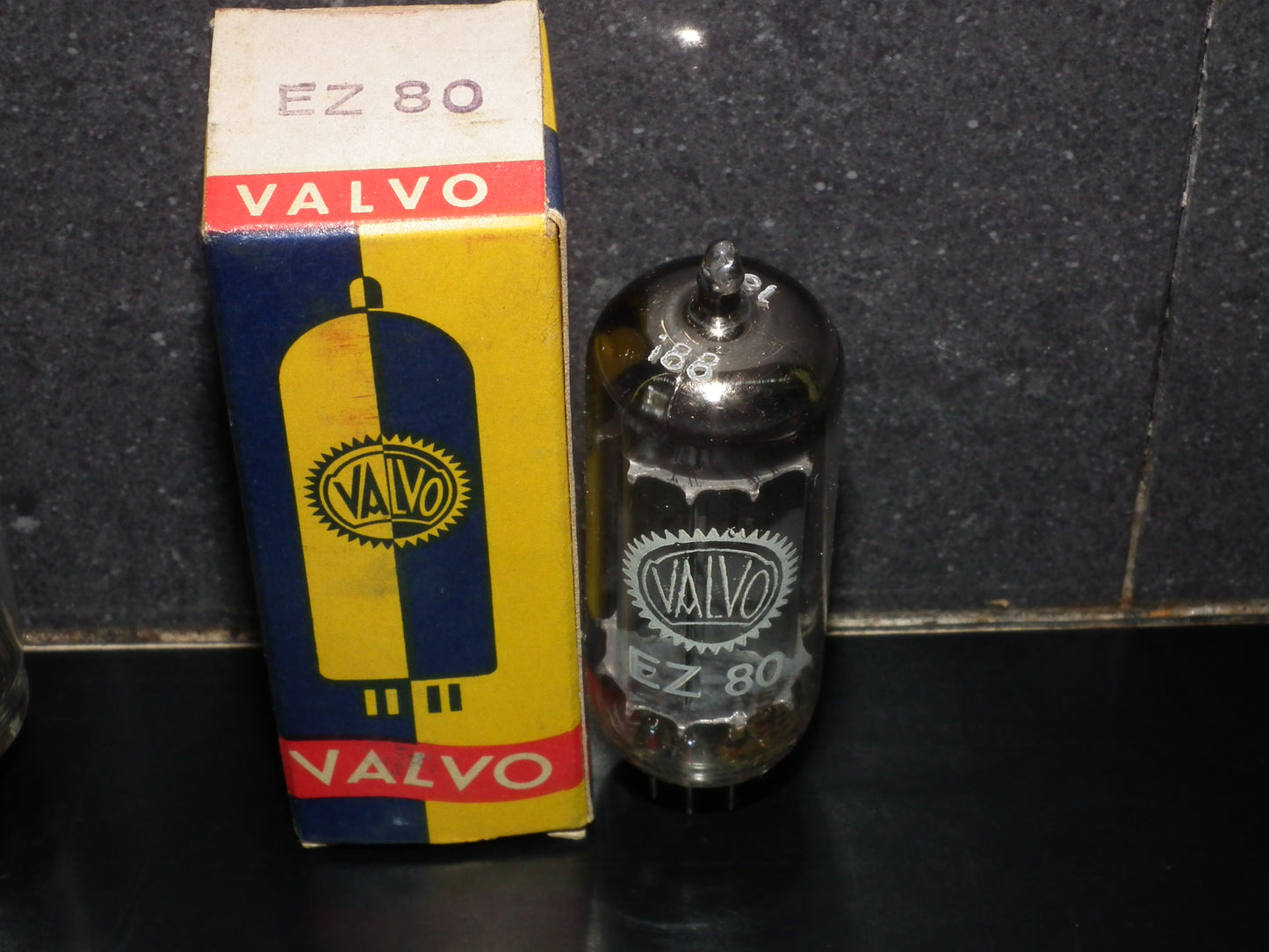 EZ80 Valvo 6V4 NOS NIB RARE Big Halo Getter made by Siemens Munich in 1964