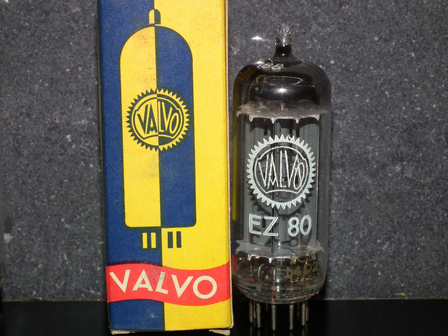 EZ80 Valvo 6V4 NOS NIB RARE Big Halo Getter made by Siemens Munich in 1964