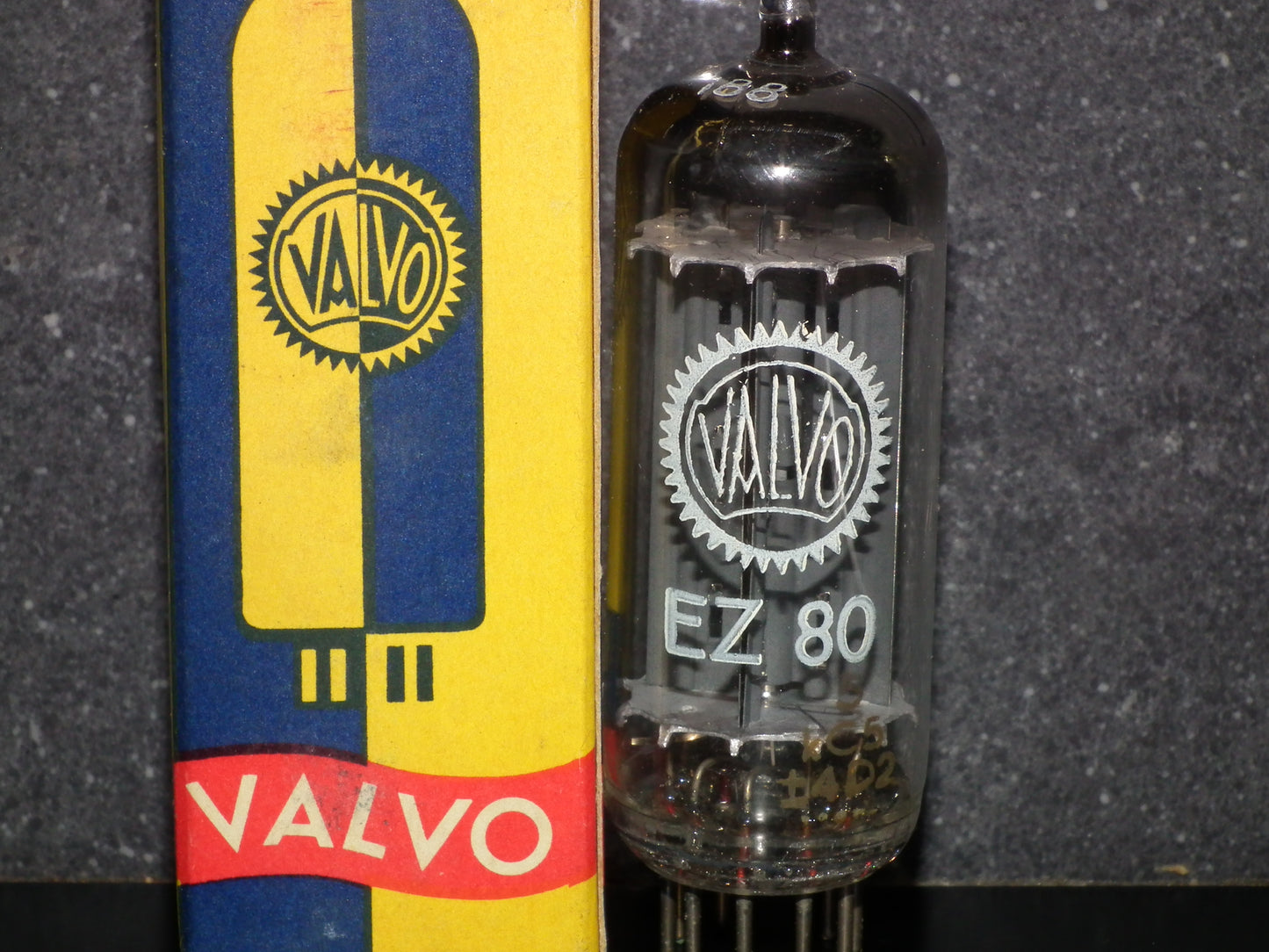 EZ80 Valvo 6V4 NOS NIB RARE Big Halo Getter made by Siemens Munich in 1964