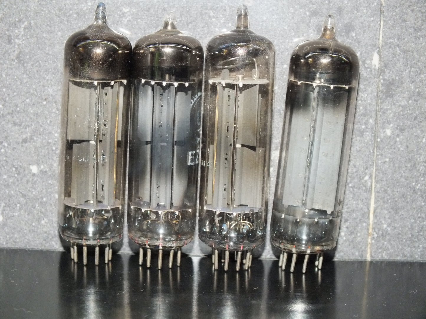 EZ81 Mullard Philips Valvo 6CA4 Square or D Getter 60s Tested