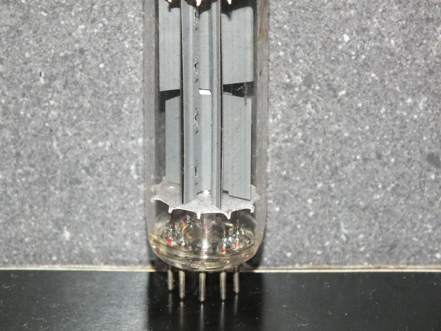EZ81 Philips Mullard 6CA4 NOS NIB Inclined Getter