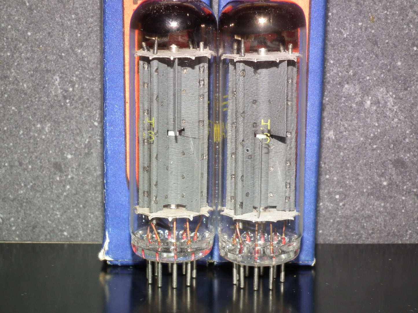 One (1 pcs) Tungsram EZ81 6CA4 RARE Foil Getter NOS NIB Great Sound
