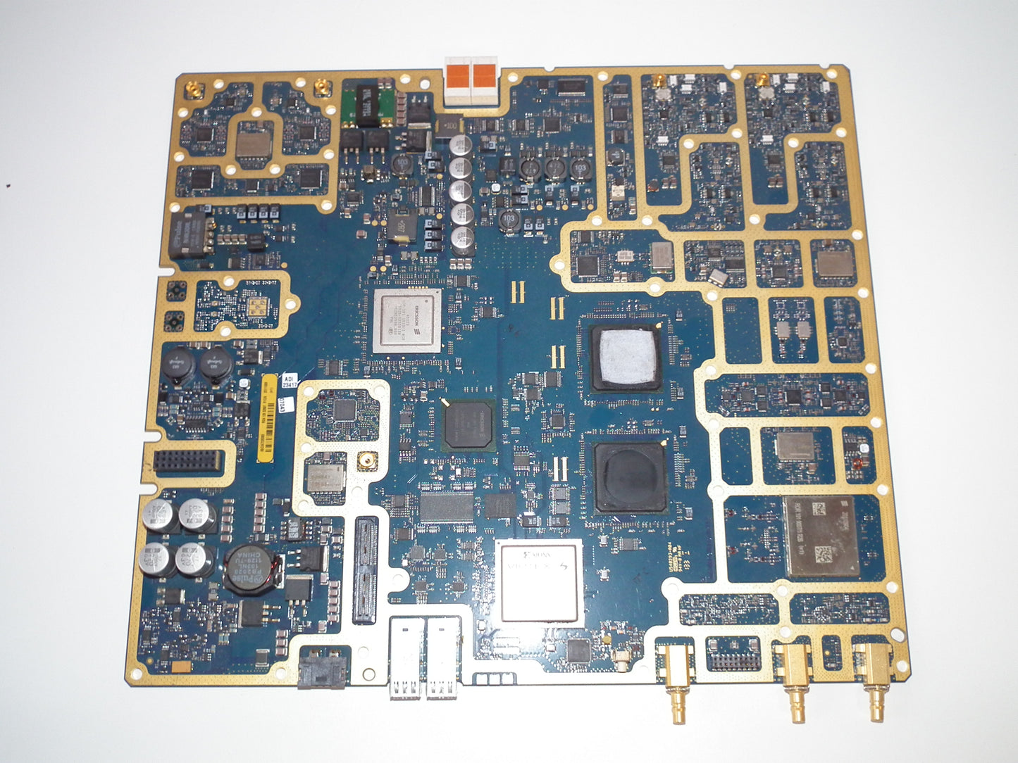 Ericsson RBS6000 PCB Xilinx VIRTEX-5 XC5VLX85T Gold Chip Recovery