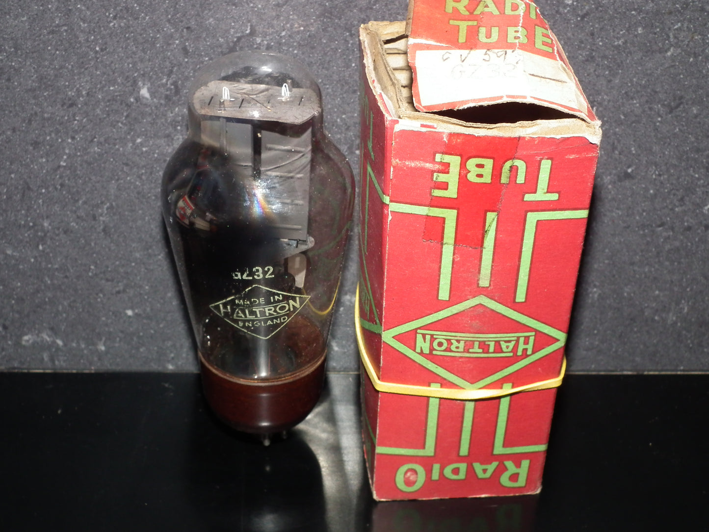 52KU Cossor 52-KU rectifier RARE Brown One Rib Base GZ32 5V4G NOS NIB