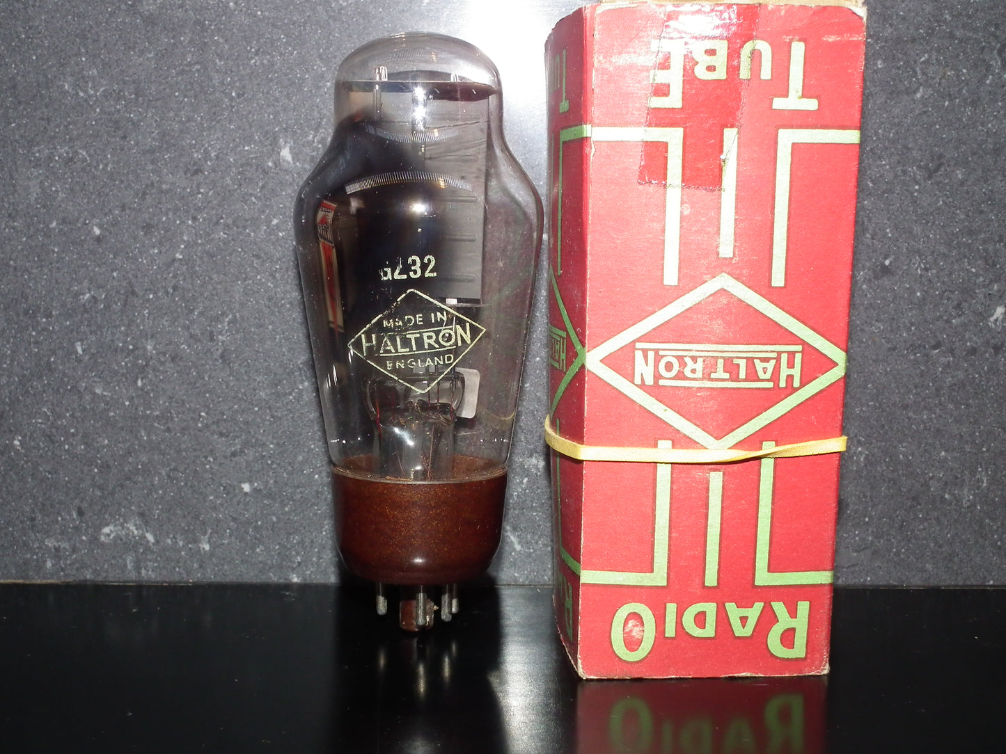 52KU Cossor 52-KU rectifier RARE Brown One Rib Base GZ32 5V4G NOS NIB