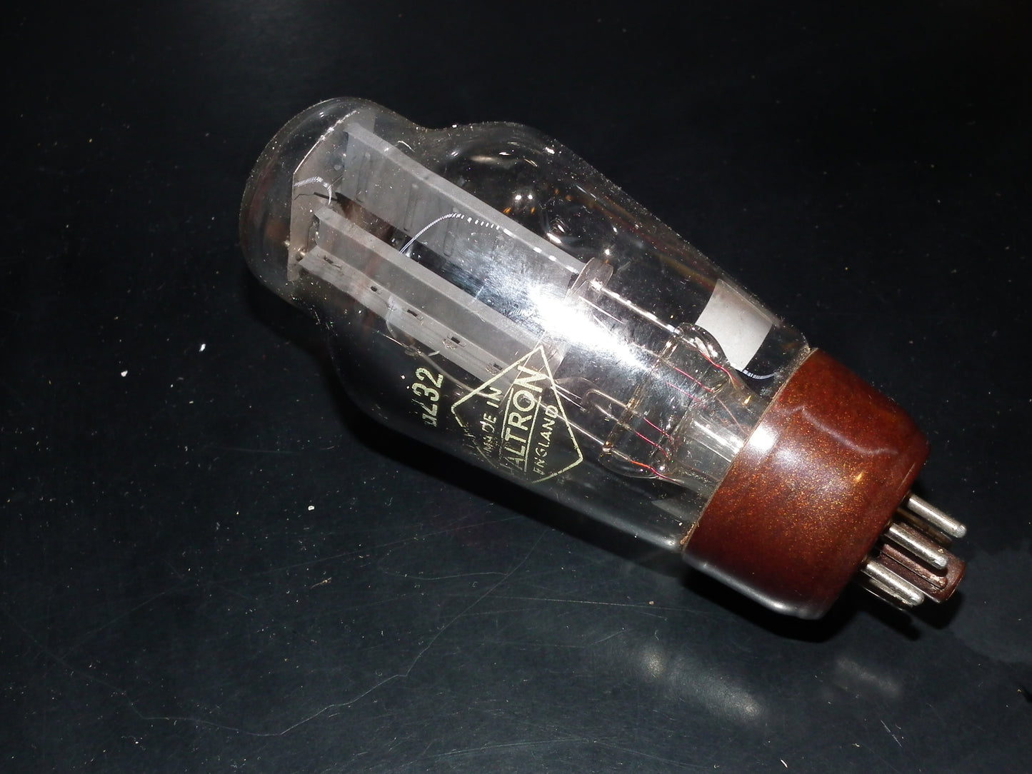 52KU Cossor 52-KU rectifier RARE Brown One Rib Base GZ32 5V4G NOS NIB