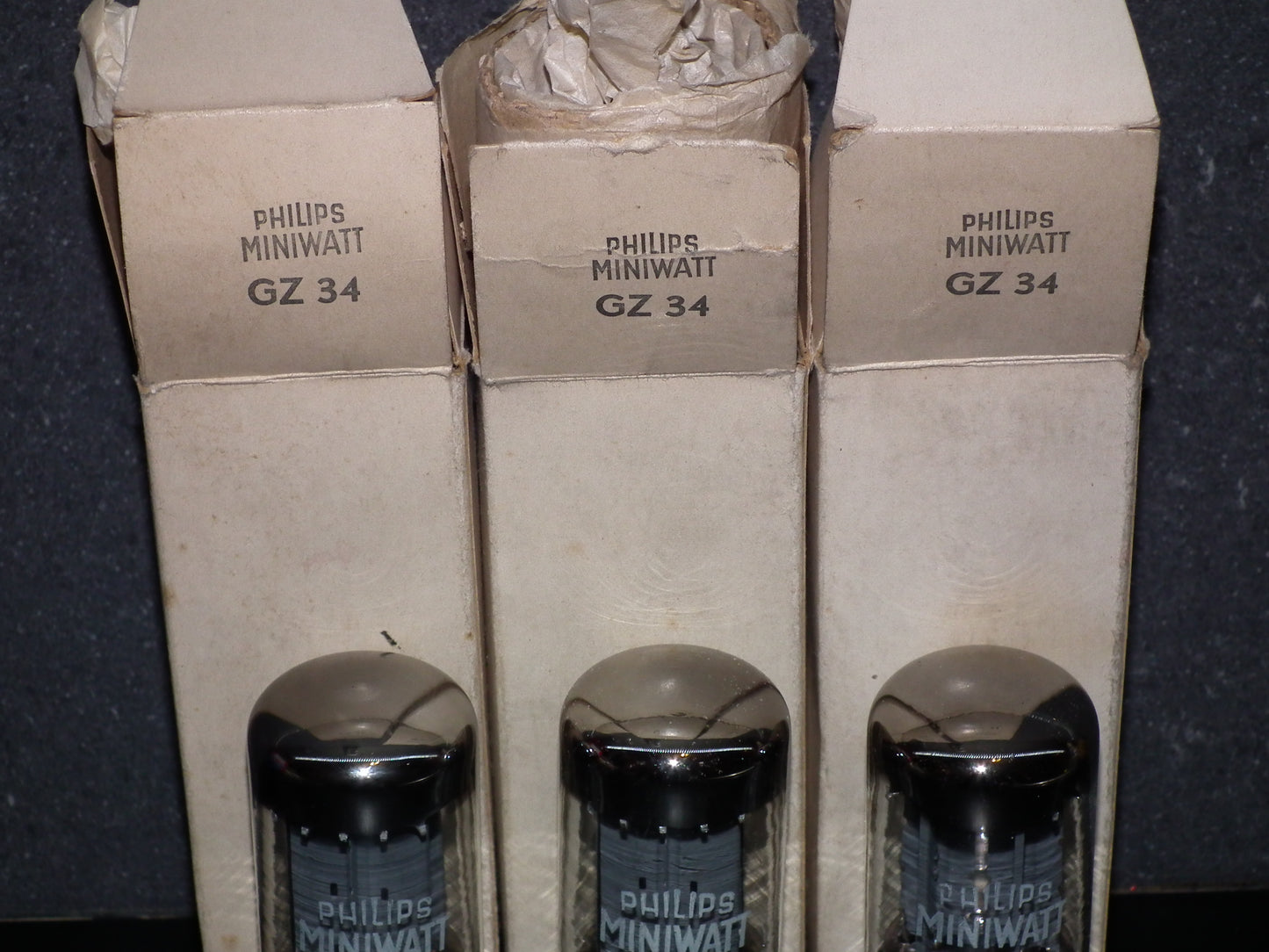 GZ34 Mullard Philips 5AR4 OO Getter NOS NIB f32 B6 Blackburn 1966 Dual O Getter