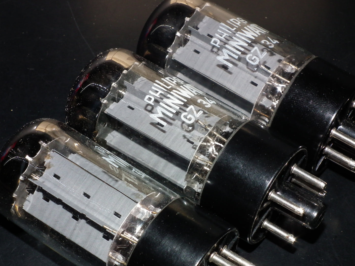GZ34 Mullard Philips 5AR4 OO Getter NOS NIB f32 B6 Blackburn 1966 Dual O Getter