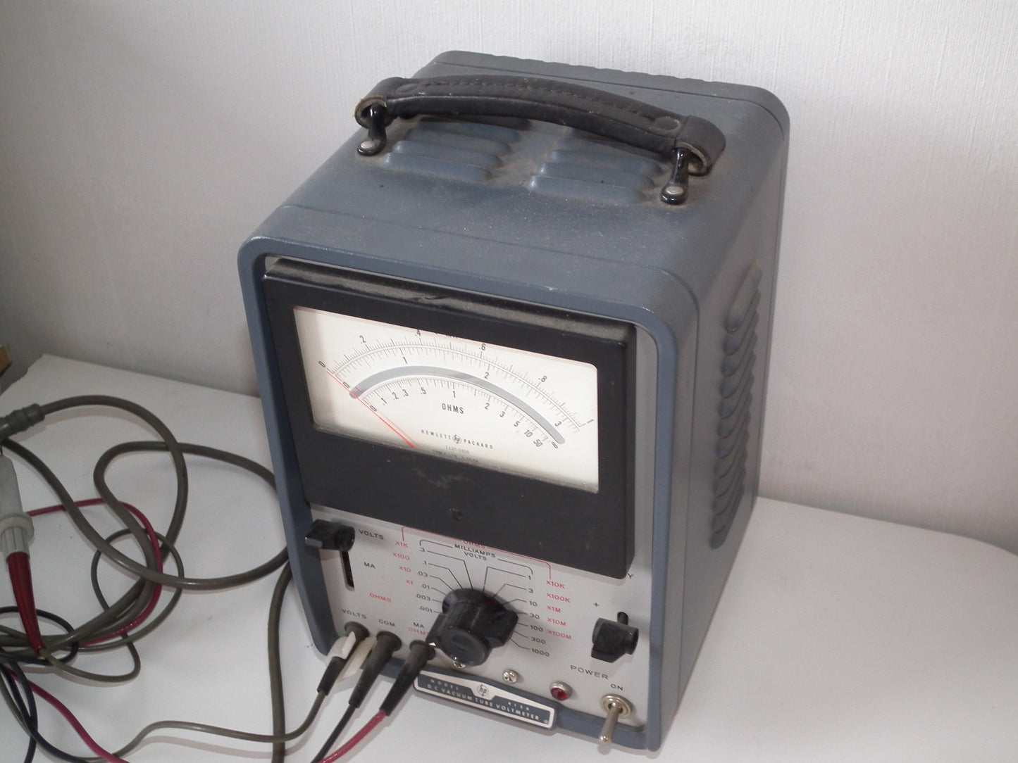 Vintage Hewlett Packard HP412A Vacuum Tube Voltmeter 412A