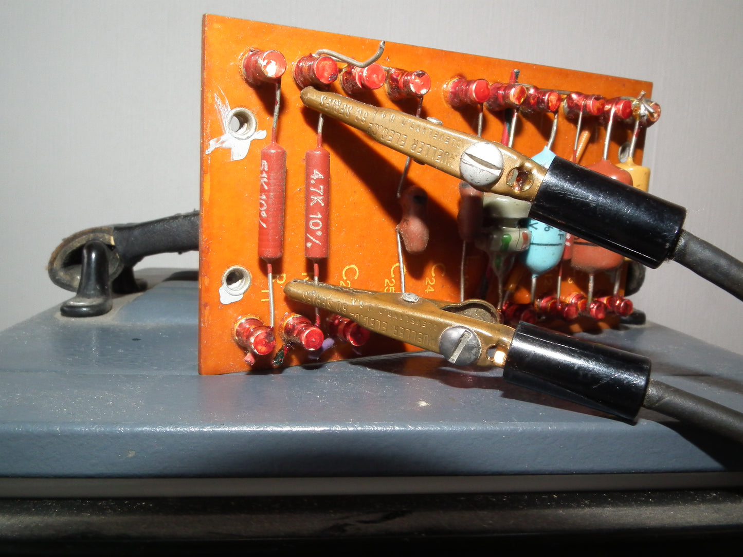 Vintage Hewlett Packard HP412A Vacuum Tube Voltmeter 412A