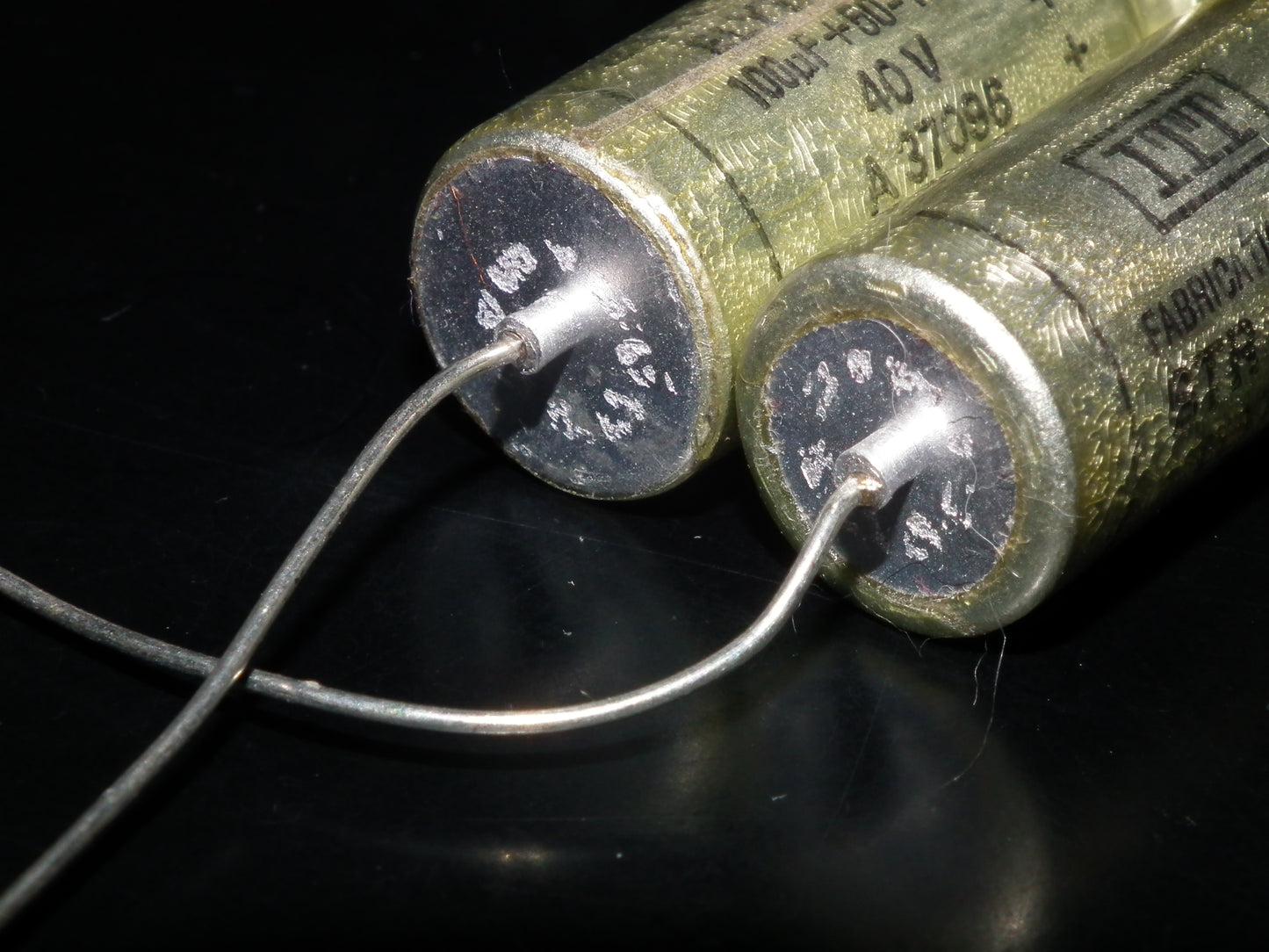 Two (2 pcs) Vintage NOS Capacitors ITT 100uF 40V SWISS MADE