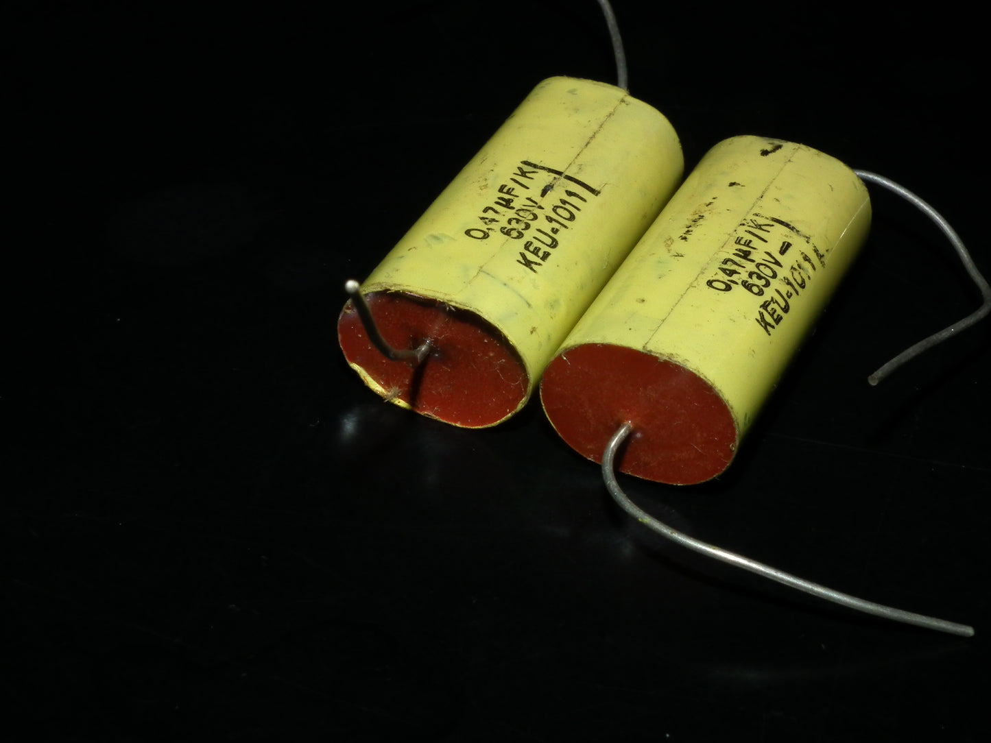 Two NOS vintage capacitors 0.47uF 630V ISKRA Slovenia 470nF