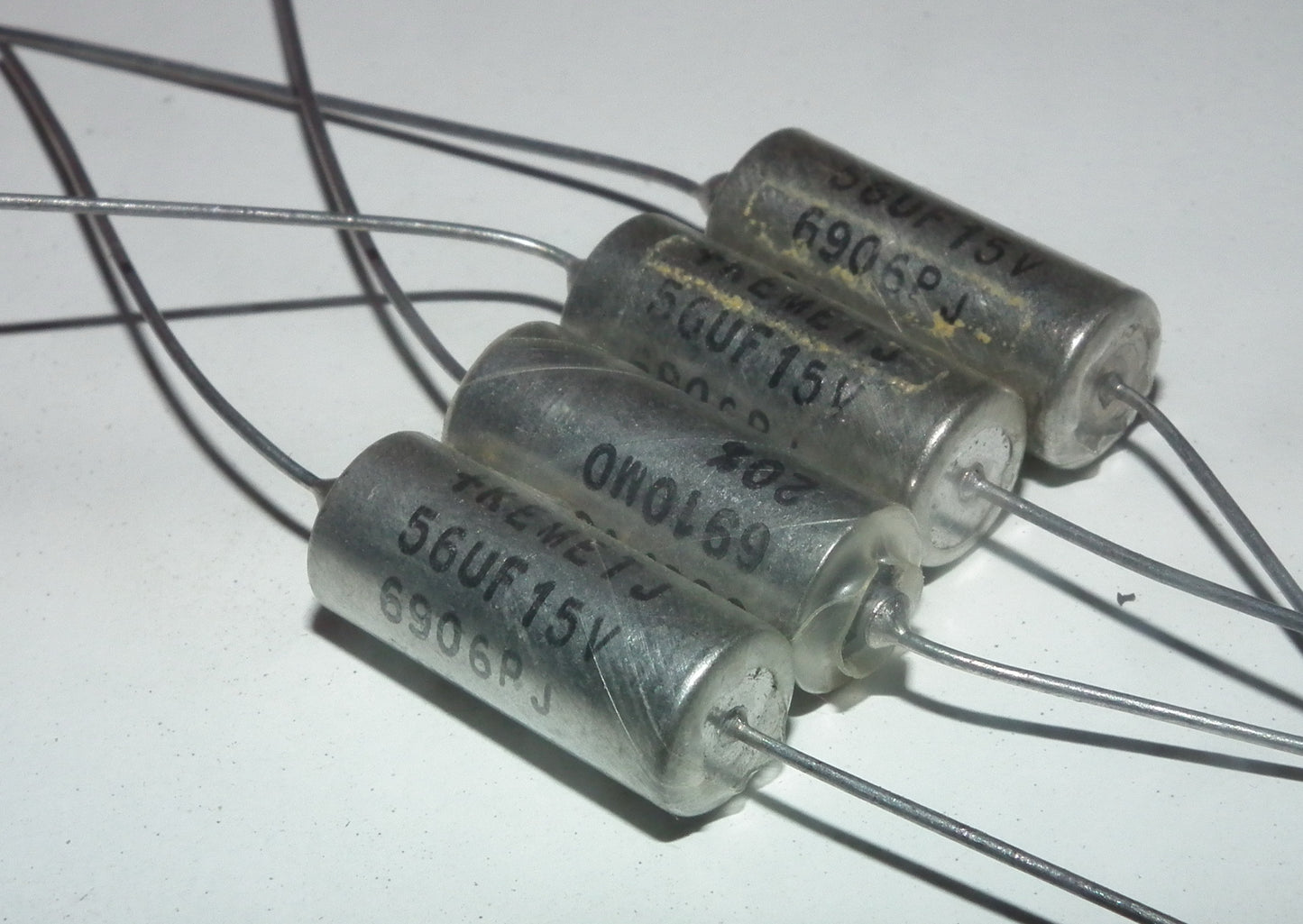 Four vintage silver tantalum KEMET capacitors 56uF/15V (4 pcs)