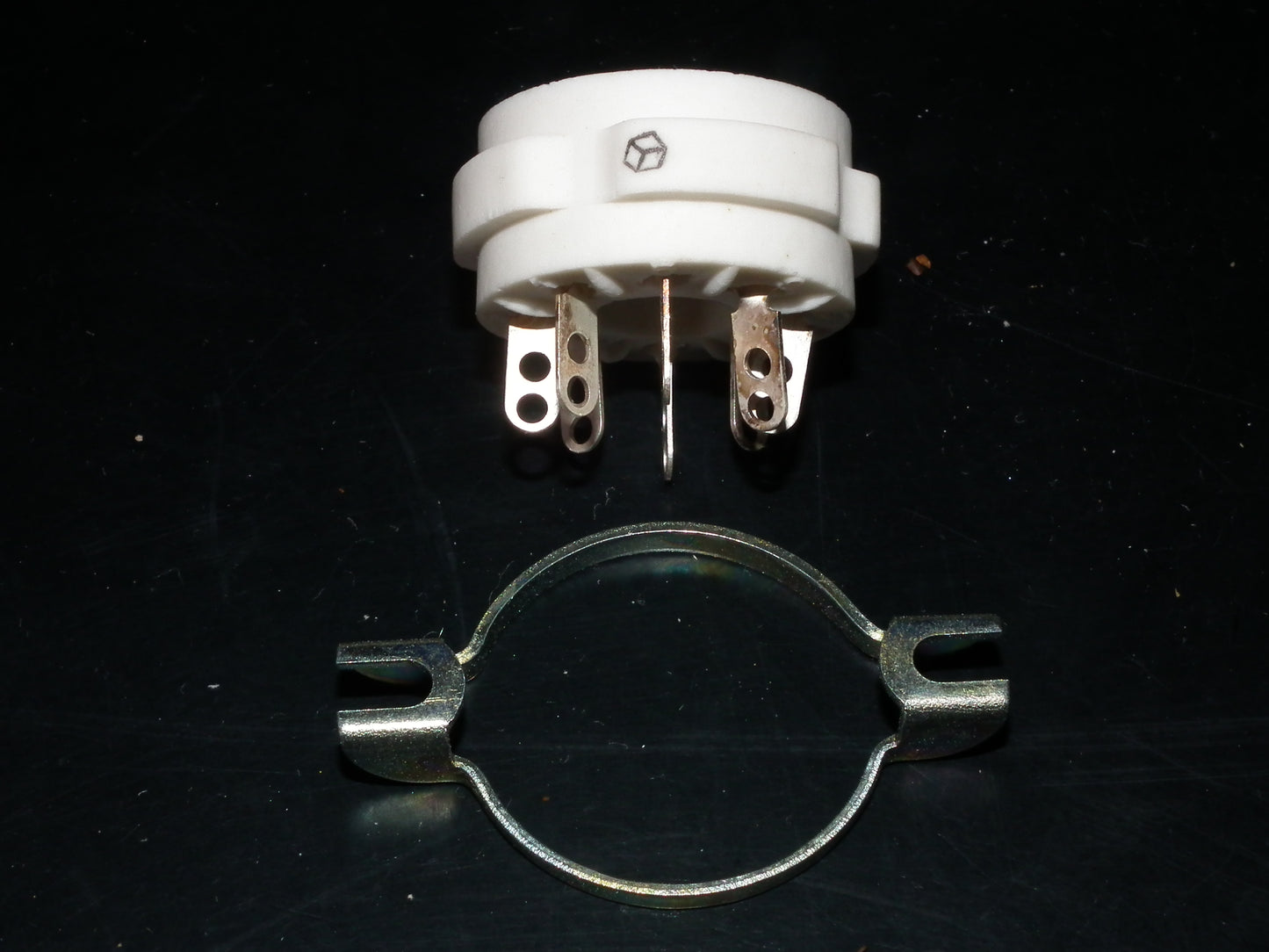 One NOS Octal Ceramic Socket Hi Quality for EL34 GZ34 6SN7 (1 pcs)