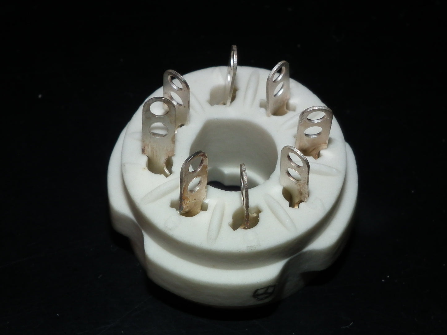 One NOS Octal Ceramic Socket Hi Quality for EL34 GZ34 6SN7 (1 pcs)