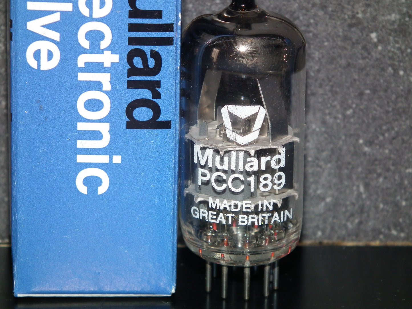 Platinum matched pair PCC189 7ES8 Mullard very quiet ECC88 6DJ8 6922 sub