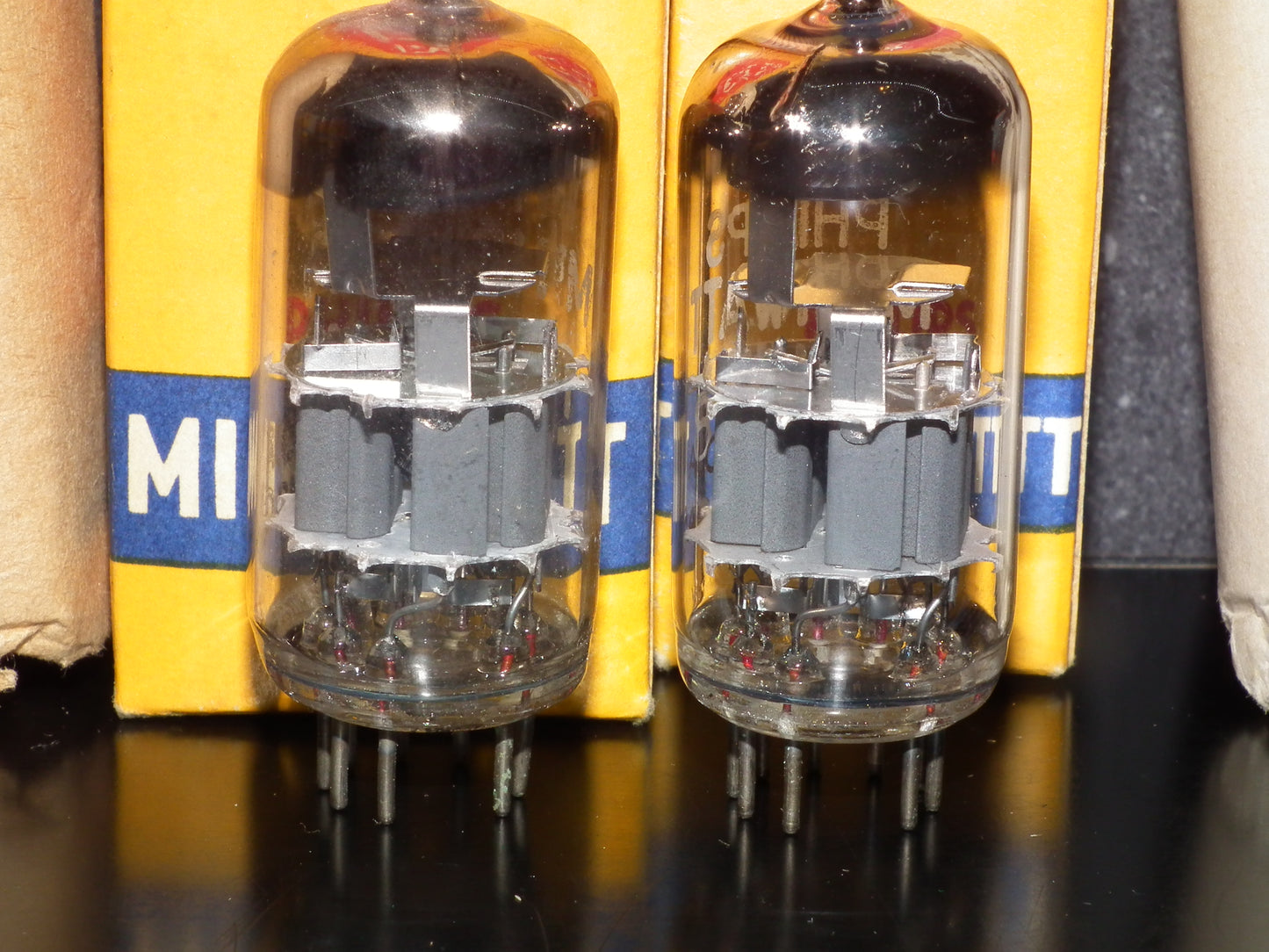 PCC88 Philips 7DJ8 Platinum Matched Pair Dual Stage Getter Gray Shield 1963