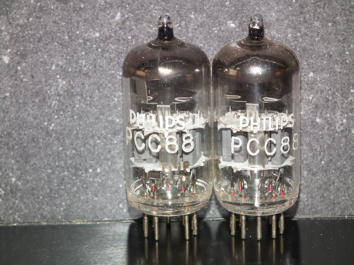 PCC88 Philips 7DJ8 Platinum Matched Pair NOS NIB RARE Made in 60s Heerlen