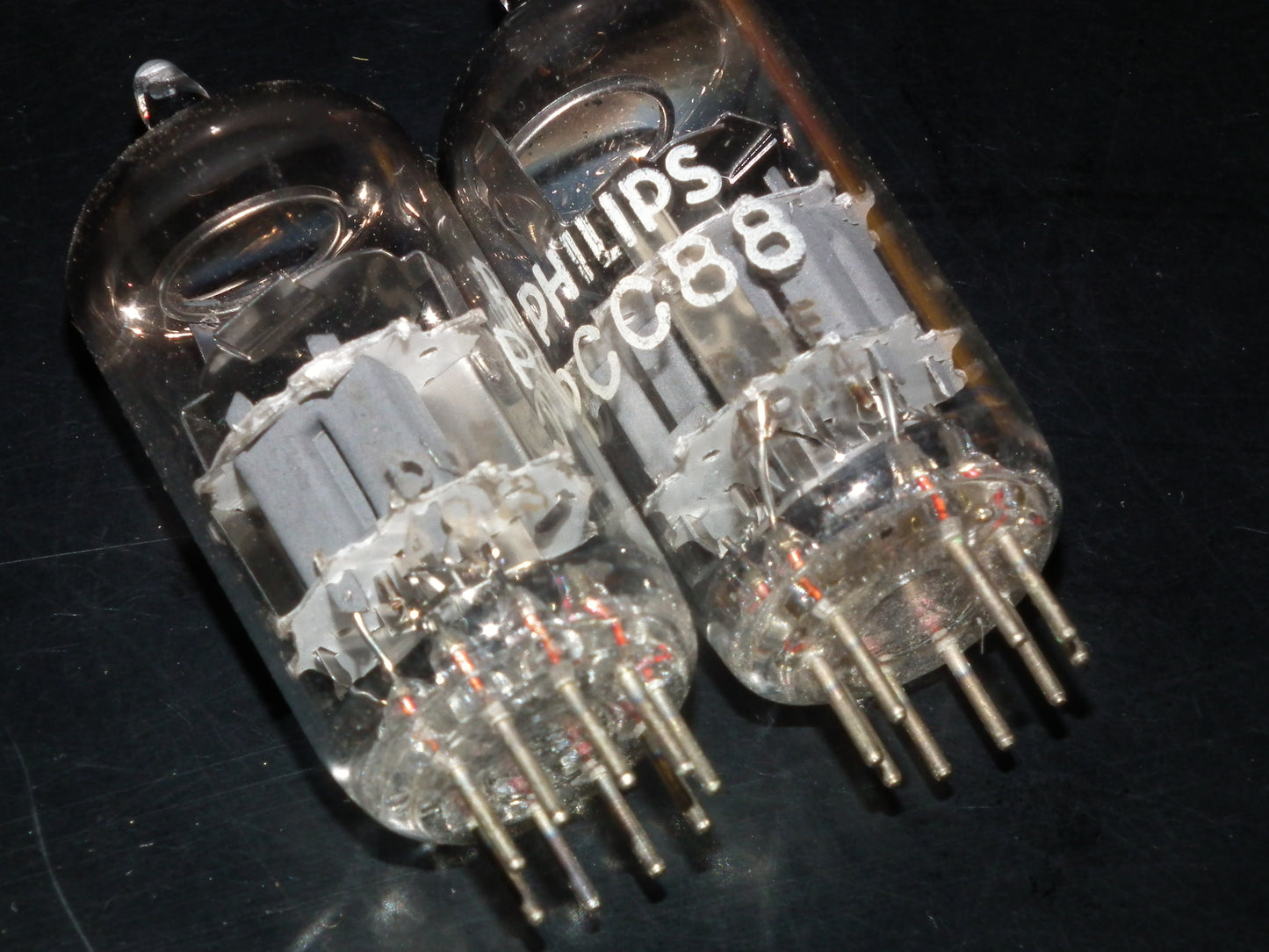 PCC88 Philips 7DJ8 Platinum Matched Pair NOS NIB RARE Made in 60s Heerlen