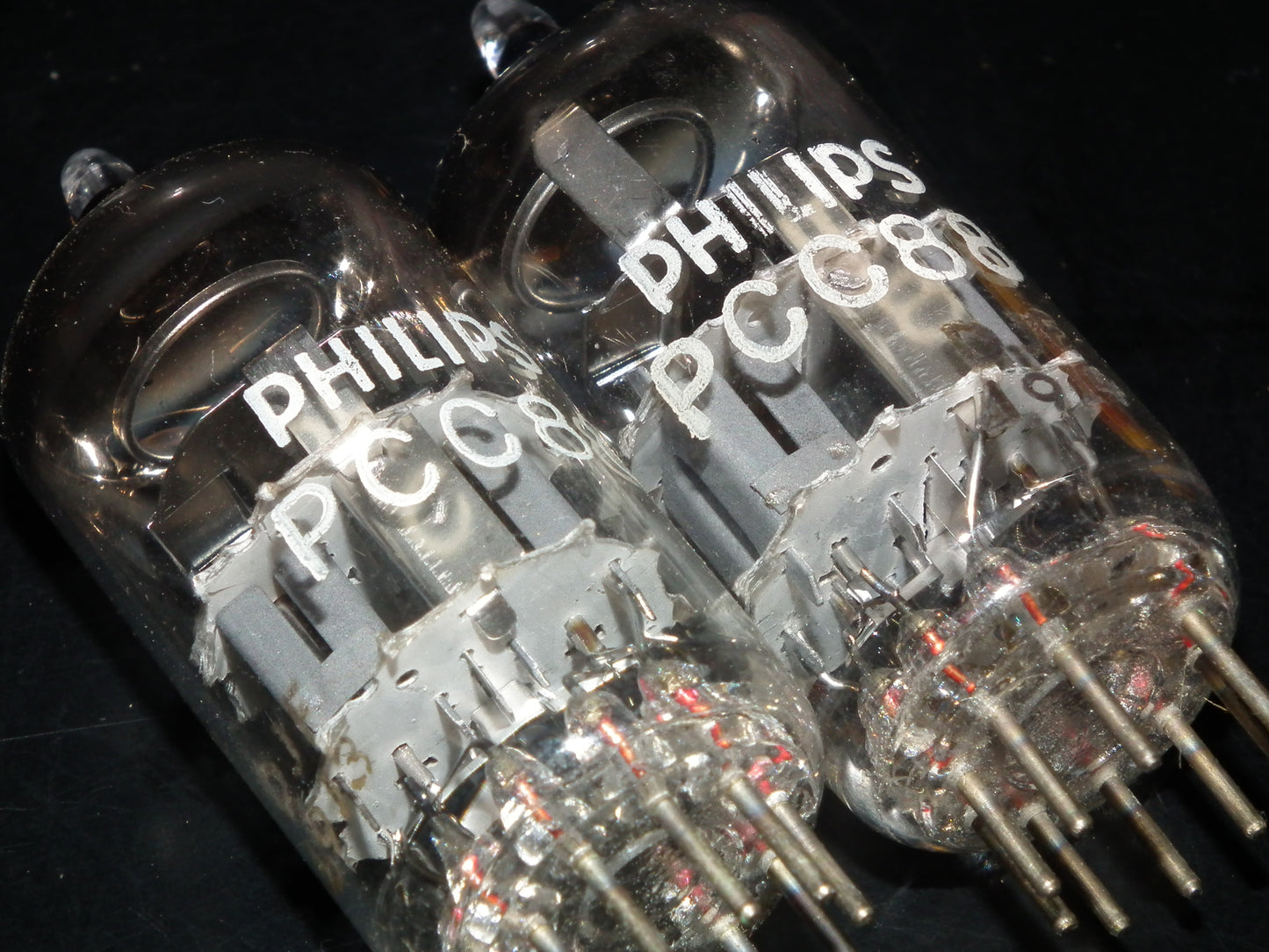 PCC88 Philips 7DJ8 Platinum Matched Pair NOS NIB RARE Made in 60s Heerlen
