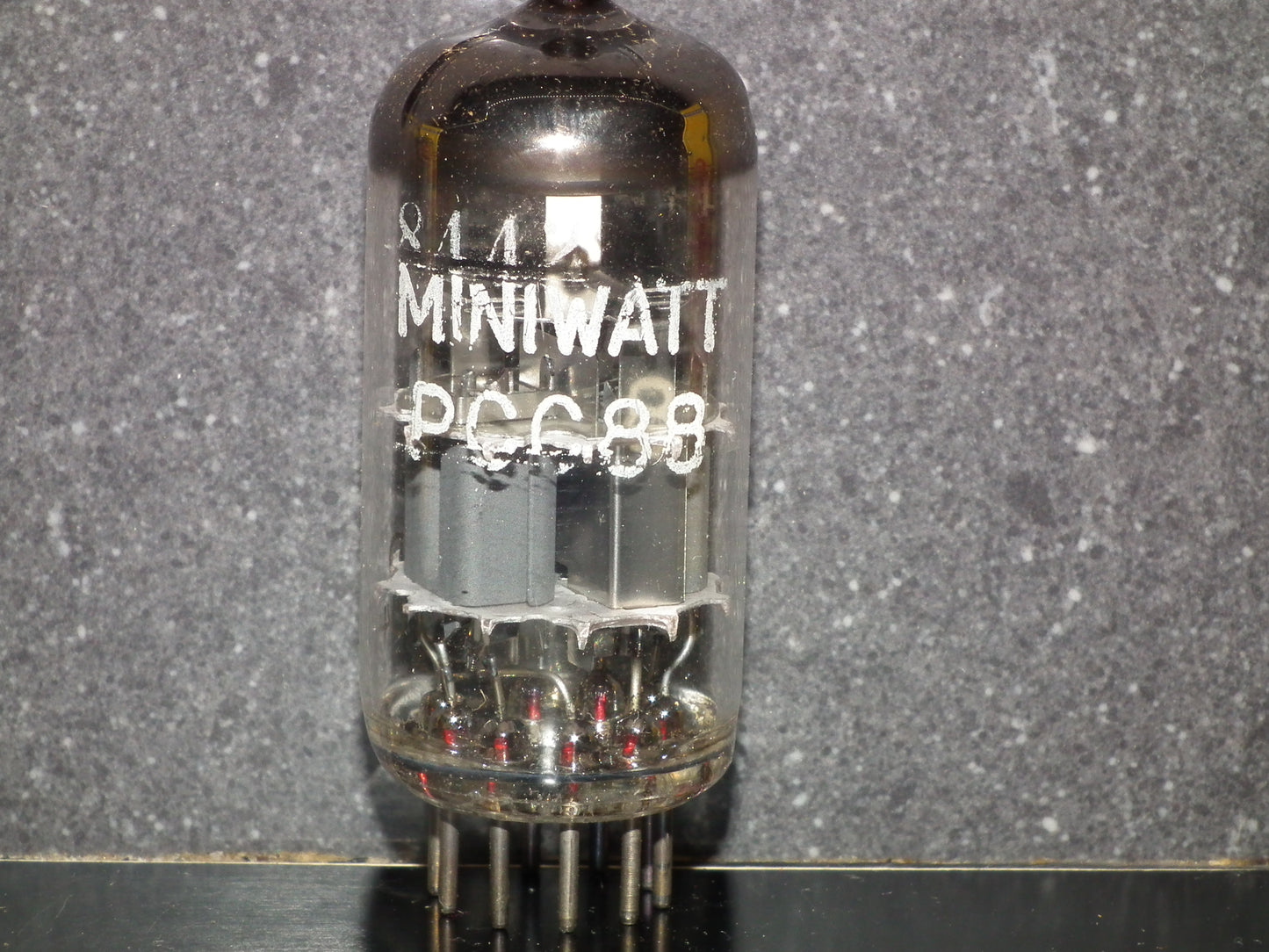 PCC88 Philips 7DJ8 NOS NIB Dual Stage Getter Silver Shield Heerlen