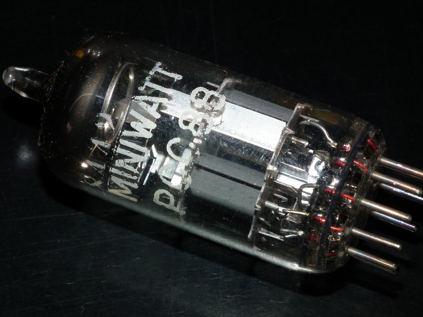 PCC88 Philips 7DJ8 NOS NIB Dual Stage Getter Silver Shield Heerlen