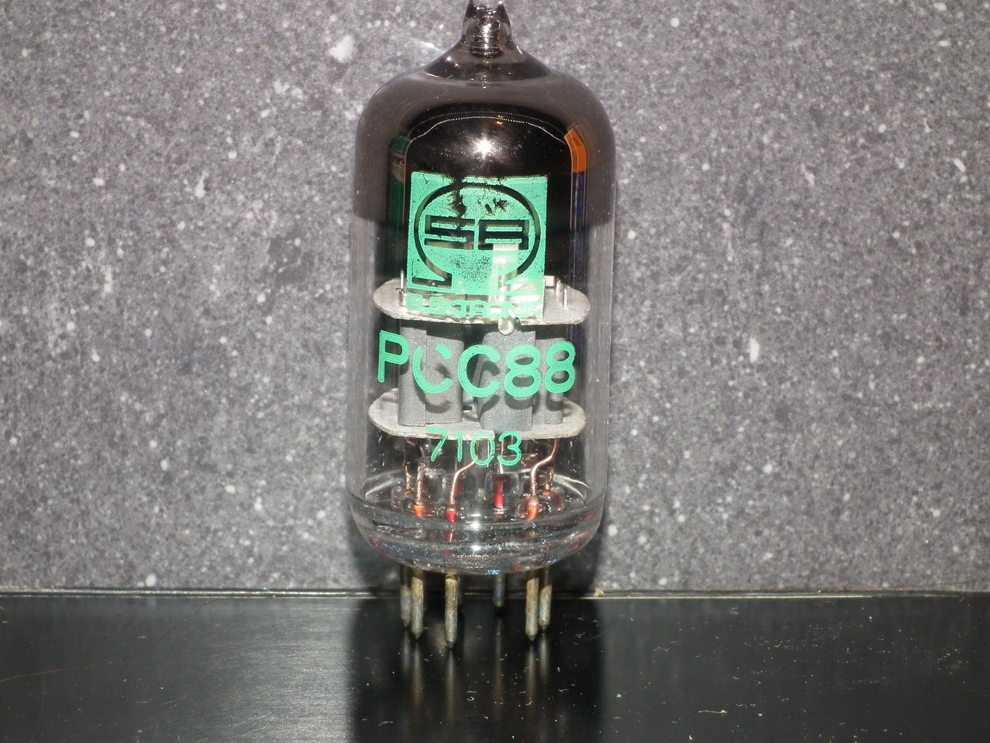 ECC88 PCC88 6DJ8 SB Elektronik Germany NOS NIB Green Logo USSR Made