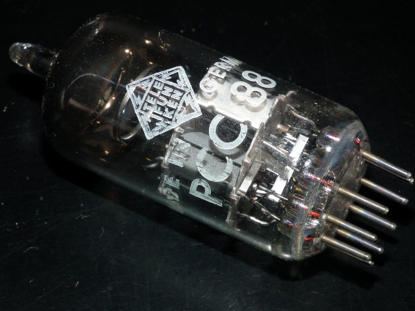PCC88 Telefunken 7DJ8 NOS NIB Balanced Siemens Halske