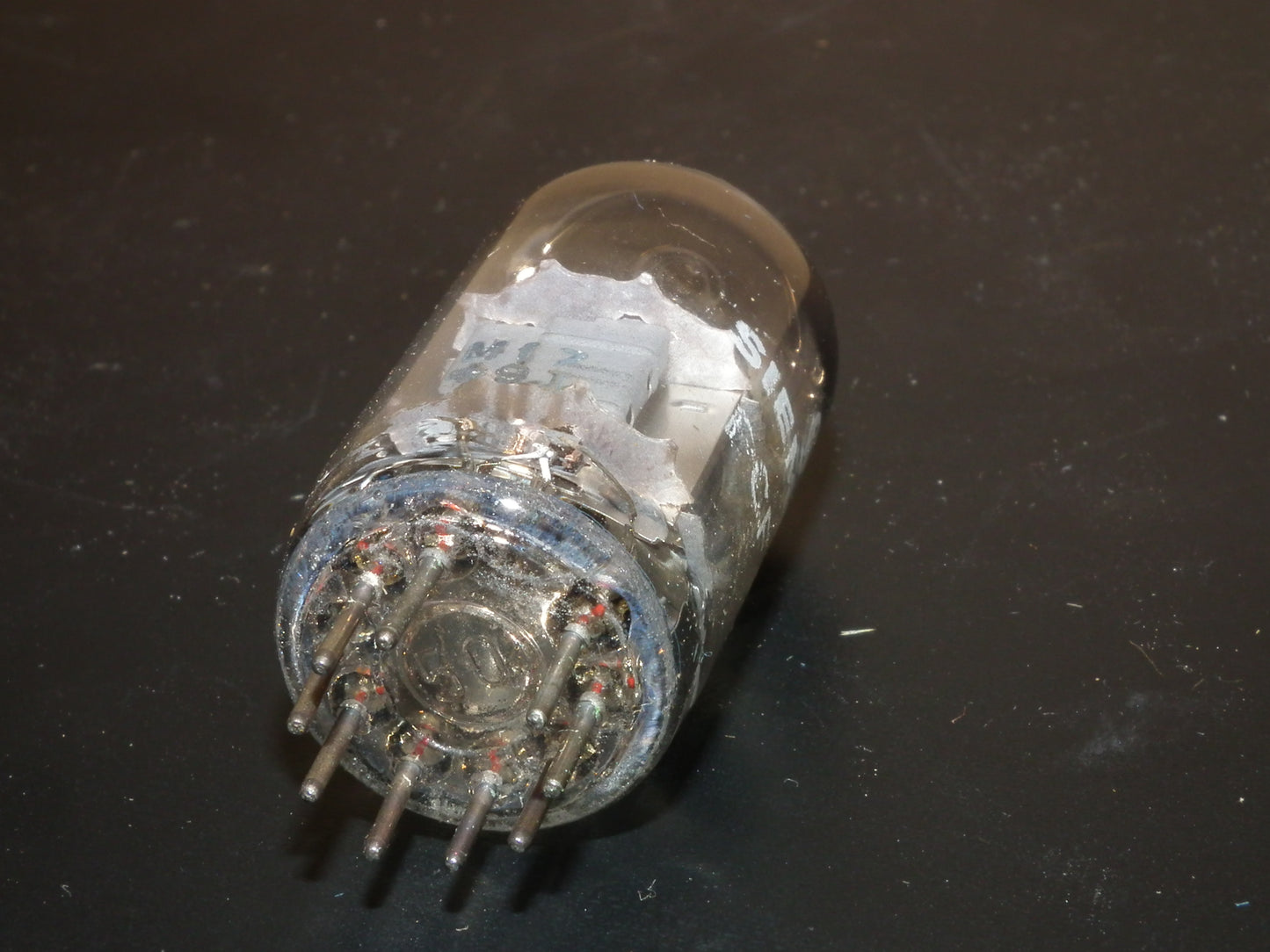 PCF82 Siemens tube NOS NIB 9U8 9U8A 9EA8