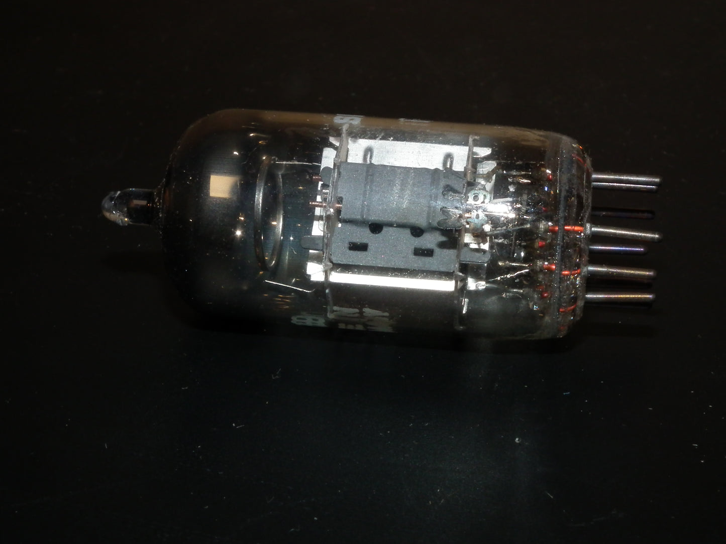 PCF82 Siemens tube NOS NIB 9U8 9U8A 9EA8