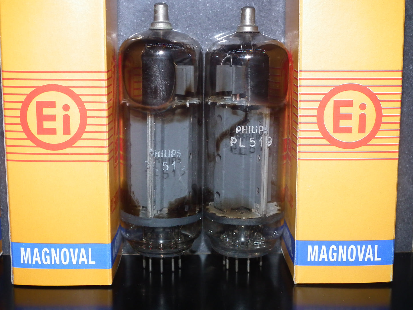 PL519 Mullard Philips 40KG6 PLATINUM Matched PAIR EAR Used Tested