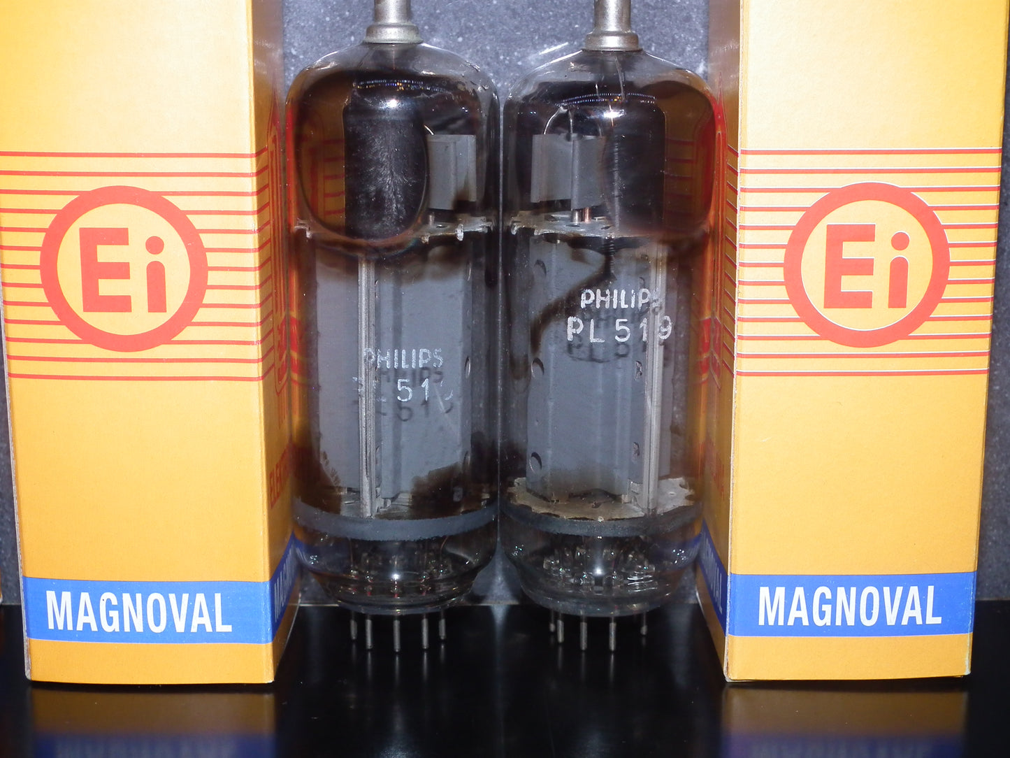 PL519 Mullard Philips 40KG6 PLATINUM Matched PAIR EAR Used Tested