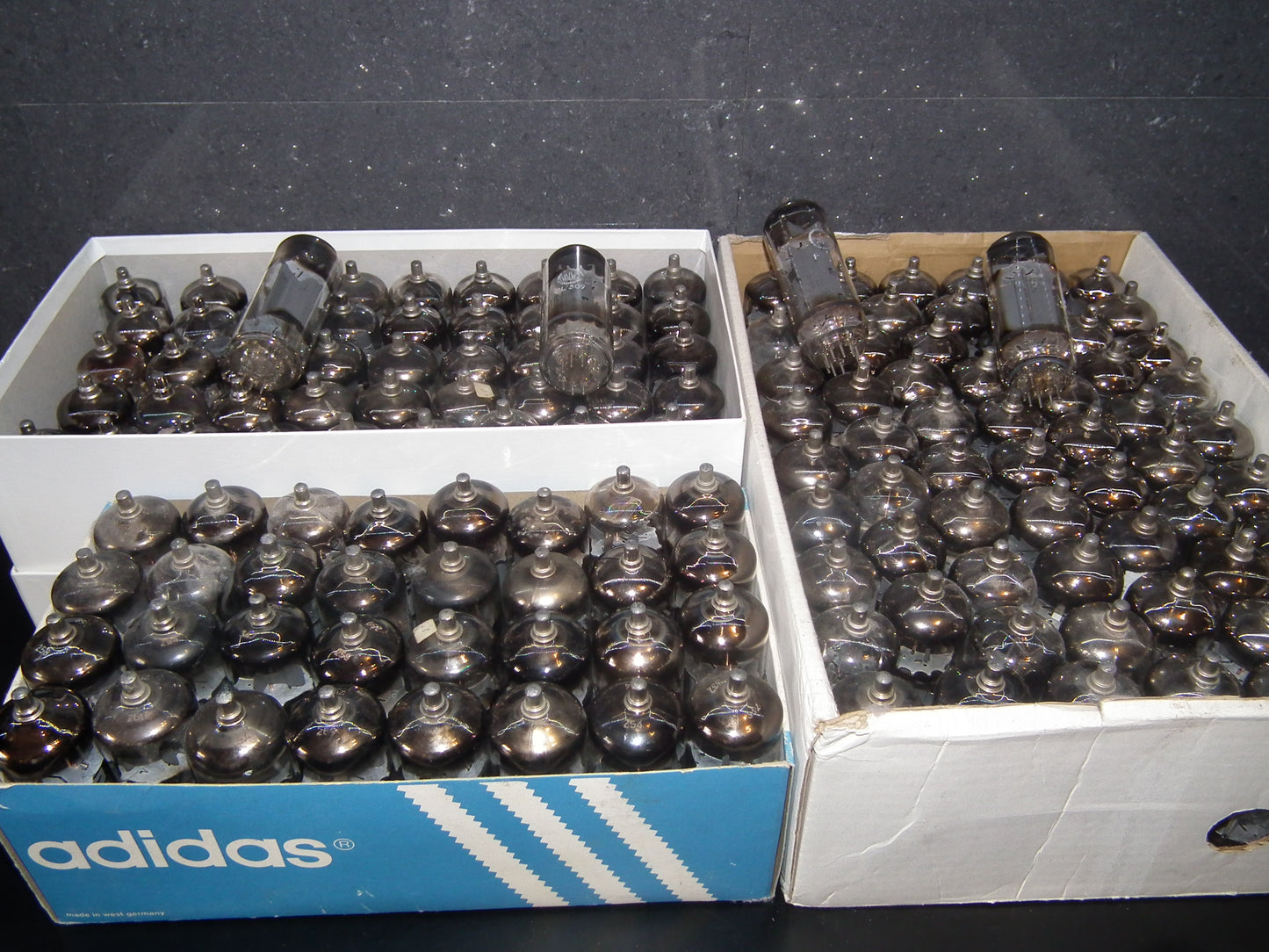 PL519 Valvo Siemens EI Philips Yugoslavia 40KG6 Used Tested ONE TUBE
