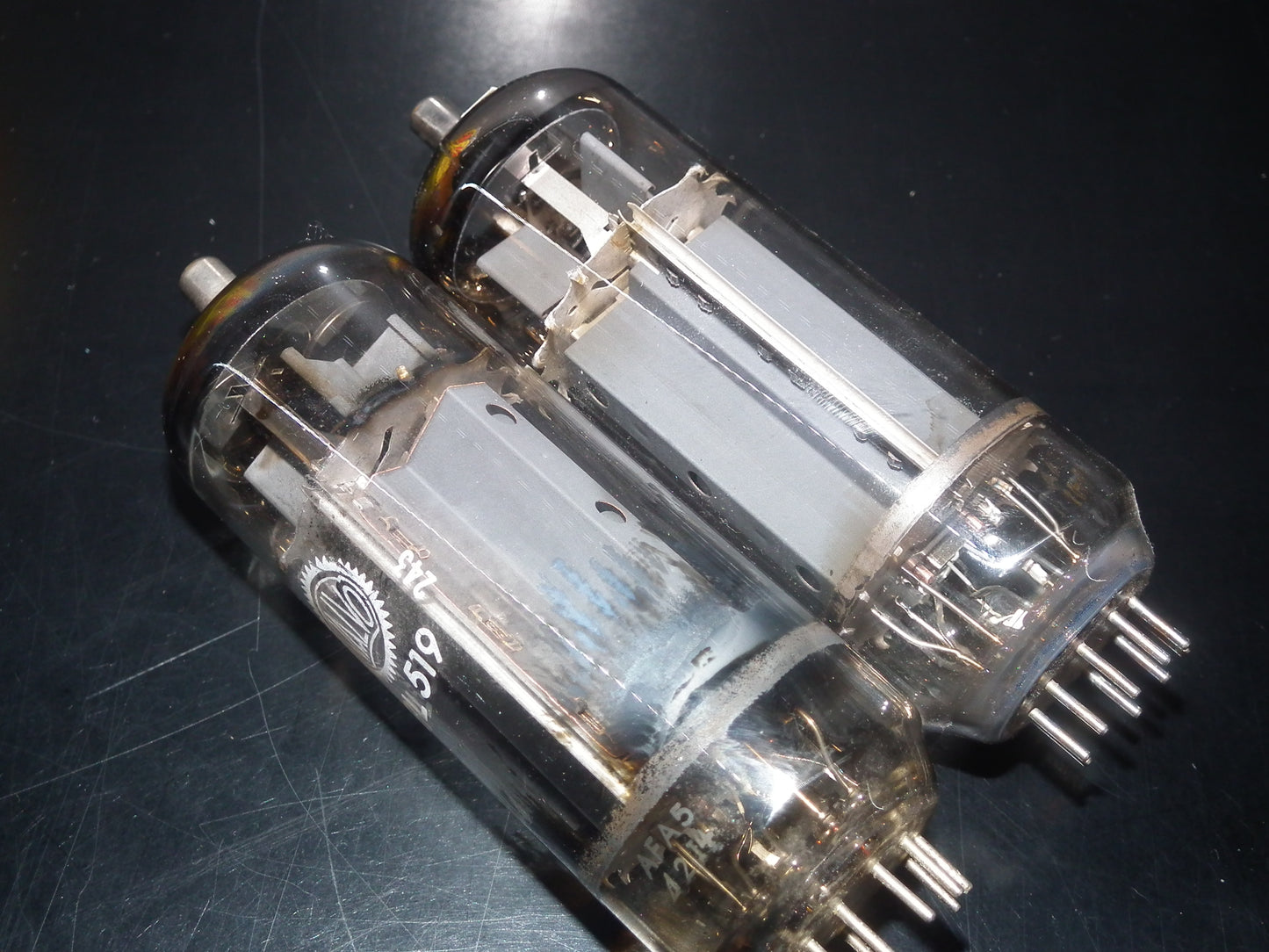 PL519 Valvo Heerlen 40KG6 PLATINUM Matched PAIR EAR Used