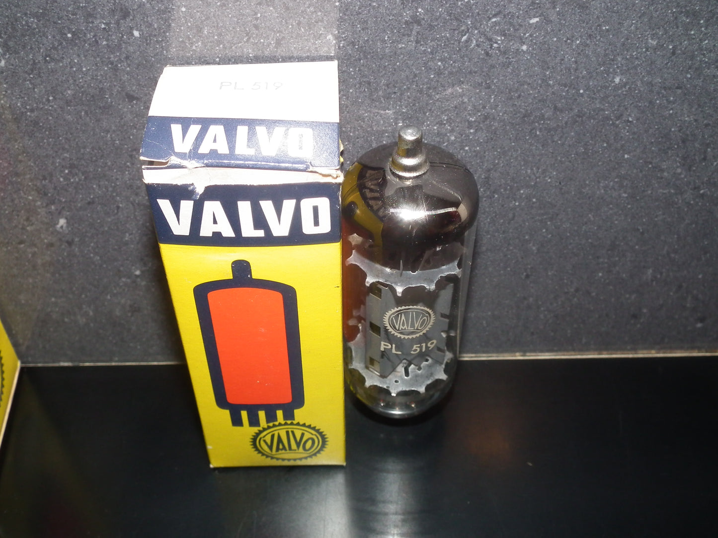 PL519 Valvo 40KG6 NOS NIB (1 pcs)