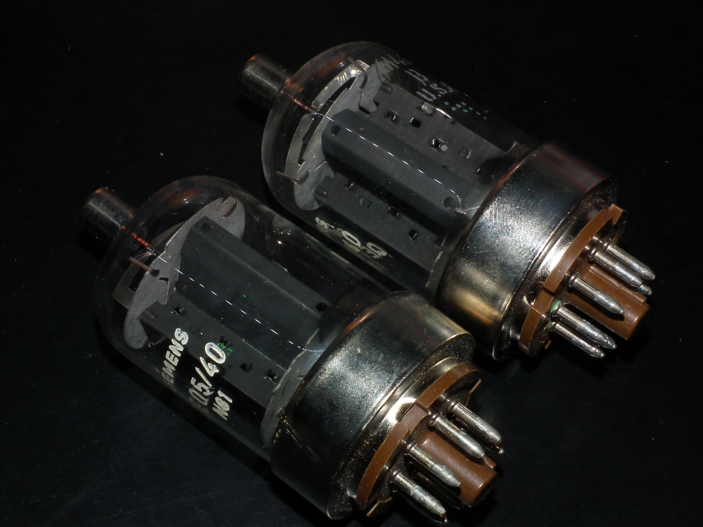 Matched pair (2 pcs) Siemens NOS NIB QE05/40 = 6146B tubes Made in USA