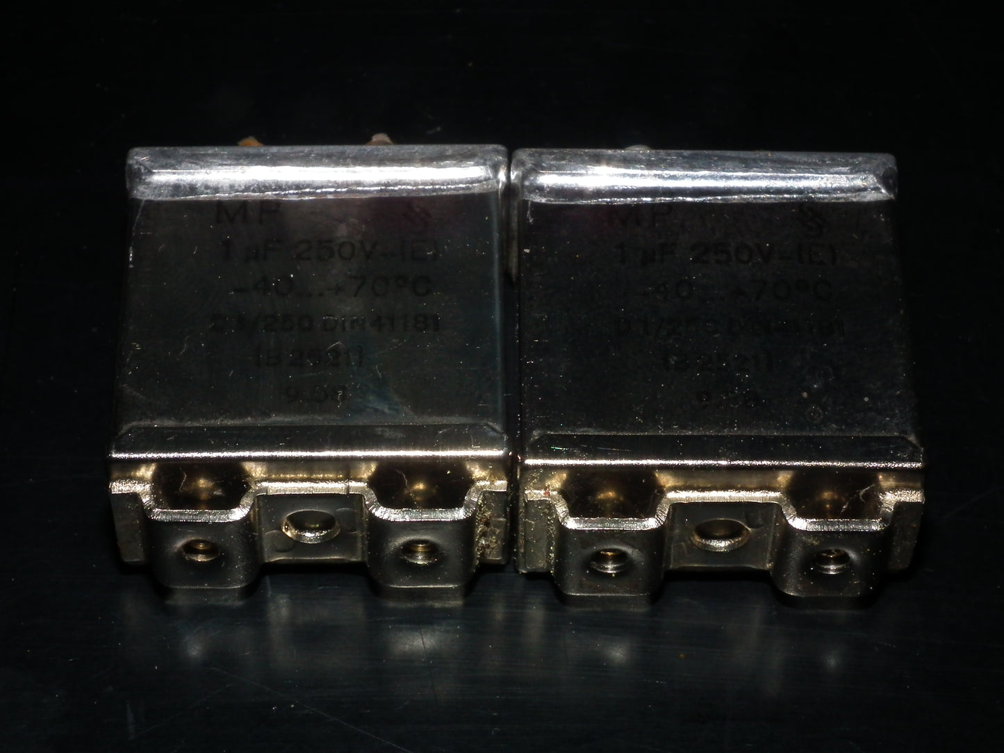 Two vintage Siemens PIO capacitors 1uF 250V Klangfilm - West Germany tube audio