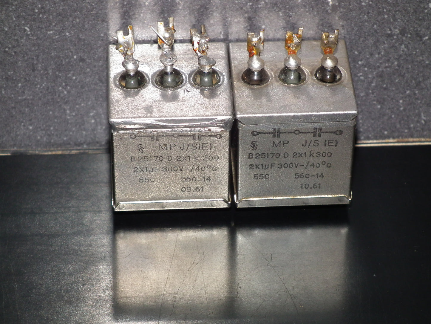 Two vintage Siemens PIO capacitors 2x1uF 300V Klangfilm - West Germany tube audio