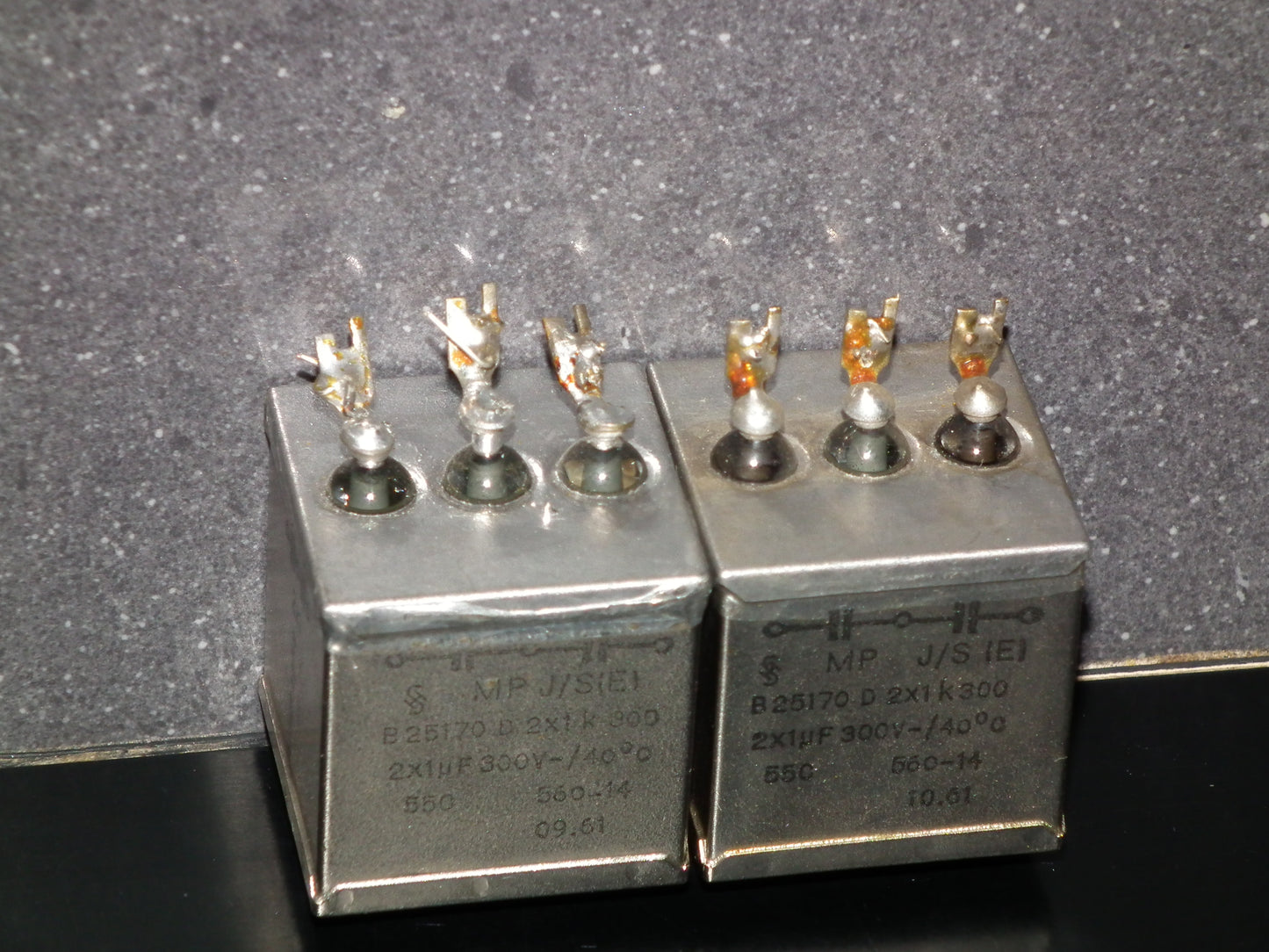 Two vintage Siemens PIO capacitors 2x1uF 300V Klangfilm - West Germany tube audio
