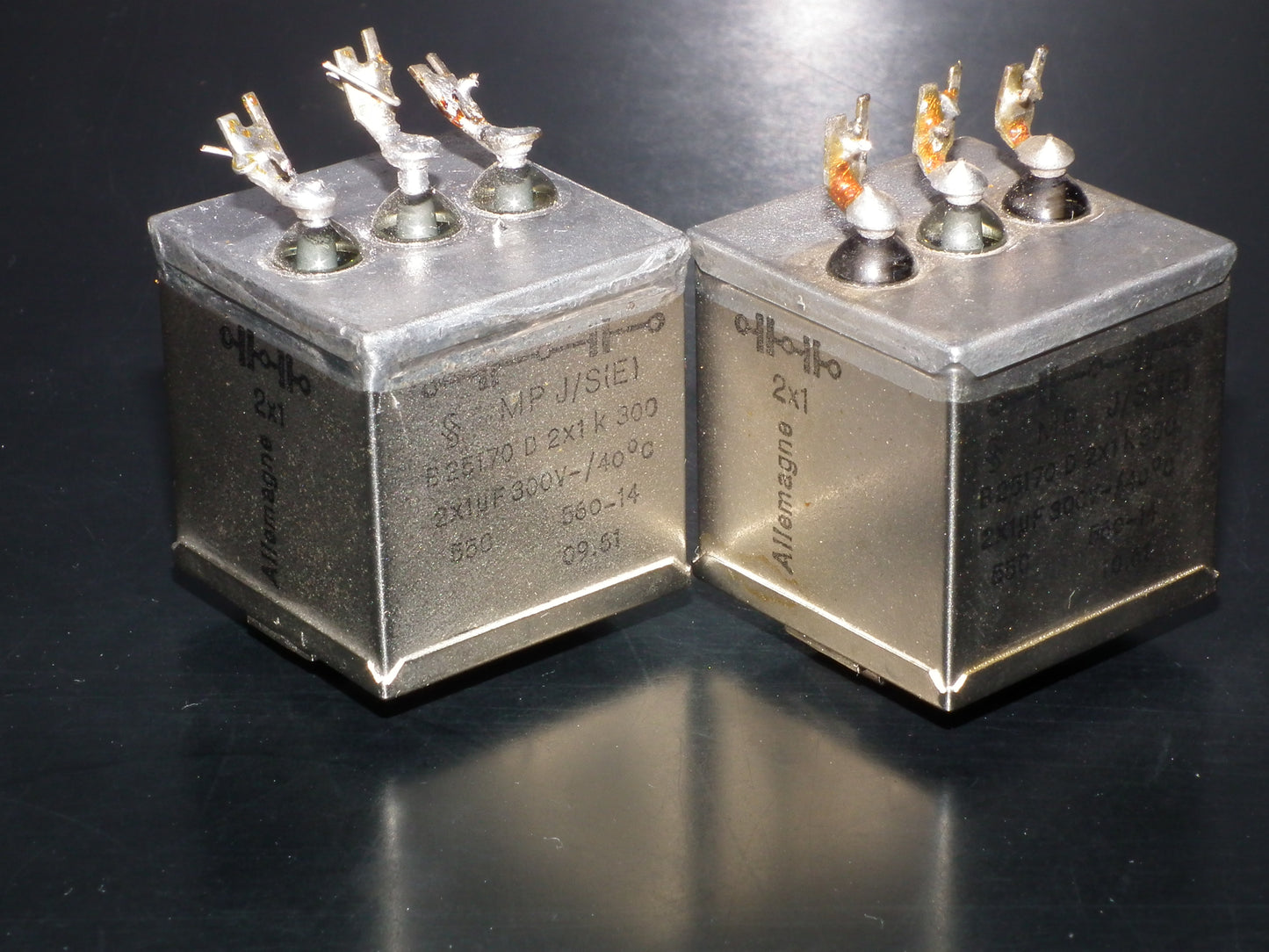 Two vintage Siemens PIO capacitors 2x1uF 300V Klangfilm - West Germany tube audio