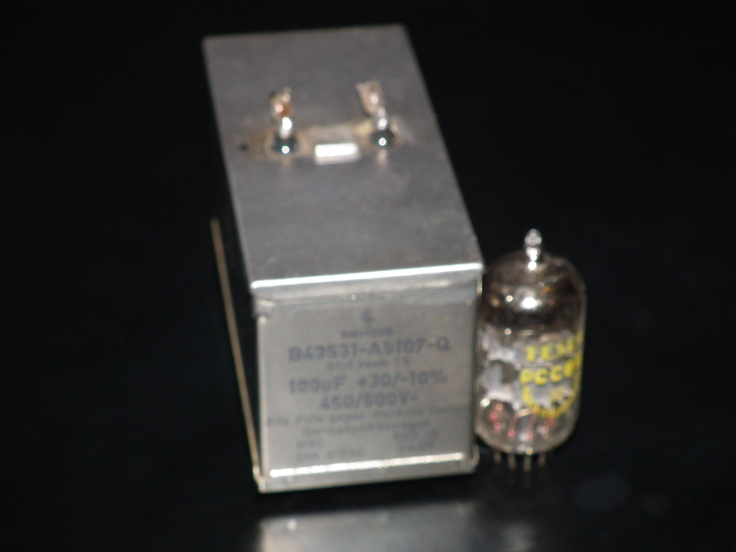 Siemens Klangfilm Electrolytic capacitor 100uF 500V Glass end seal