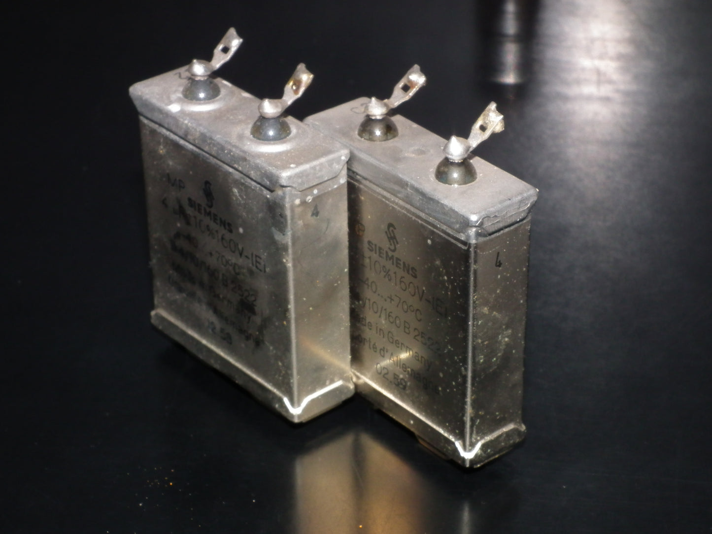 Siemens Klangfilm PIO capacitors 4uF 160V glass end seal two pcs 50s